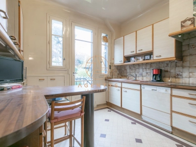 Maison à vendre 7 pièces de 152,46 m² à Saint-Maur-des-Fossés