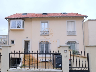 Maison à vendre 5 pièces de 109,36 m² à Alfortville