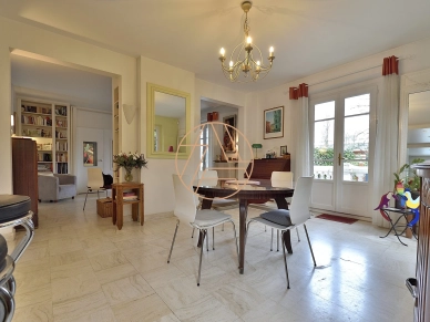 Maison à vendre 8 pièces de 200 m² à Saint-Maur-des-Fossés