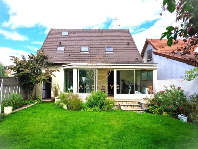 Maison à vendre 5 pièces de 120 m² à Champigny-sur-Marne