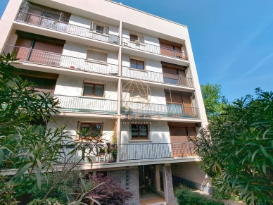 Appartement à vendre 3 pièces de 65,12 m² à Saint-Maur-des-Fossés