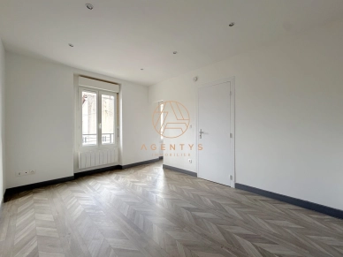 Appartement à vendre 2 pièces de 29 m² à Saint-Maur-des-Fossés