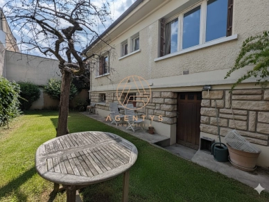 Maison à vendre 6 pièces de 93 m² à Saint-Maur-des-Fossés