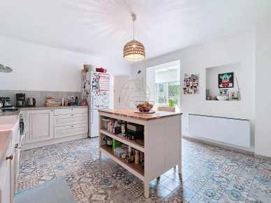 Maison à vendre 8 pièces de 150,02 m² à Saint-Maur-des-Fossés