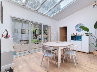 Maison à vendre 8 pièces de 150,02 m² à Saint-Maur-des-Fossés