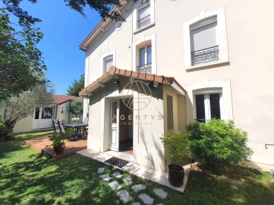 Maison à vendre 6 pièces de 123,15 m² à Champigny-sur-Marne