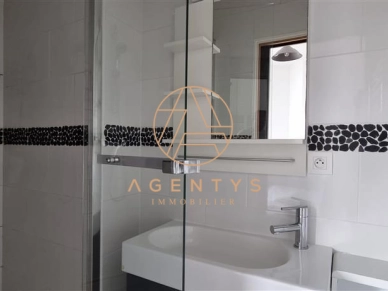 Appartement à louer 2 pièces de 41,9 m² à Nogent-sur-Marne