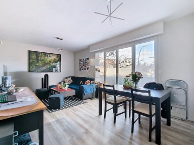 Appartement à vendre 2 pièces de 46 m² à Saint-Maur-des-Fossés