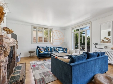 Maison vendu 7 pièces de 234 m² à Chennevières-sur-Marne