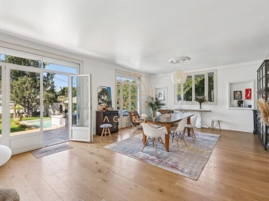 Maison vendu 7 pièces de 234 m² à Chennevières-sur-Marne