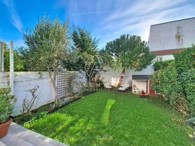 Maison à vendre 6 pièces de 130 m² à Saint-Maur-des-Fossés