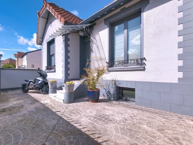 Maison à vendre 6 pièces de 117,38 m² à Saint-Maur-des-Fossés