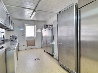 Local commercial à vendre de 300 m² à Saint-Chamas