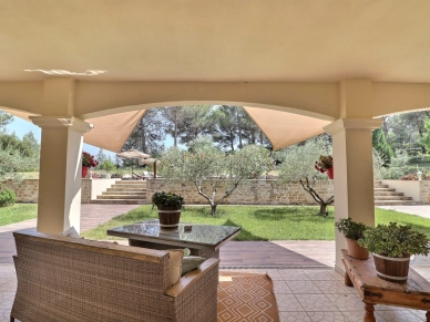 Maison à vendre 9 pièces de 334 m² à Rousset