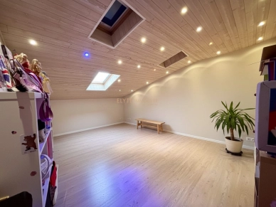 Maison à vendre 4 pièces de 115,65 m² à Jouques