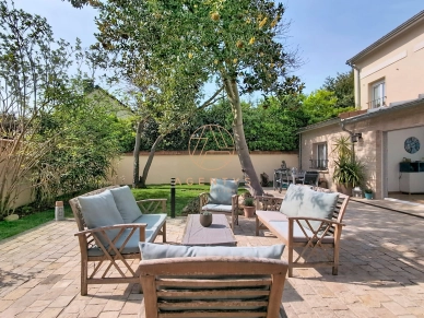 Maison à vendre 8 pièces de 150,02 m² à Saint-Maur-des-Fossés