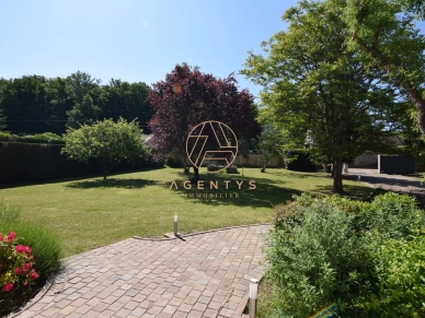 Maison à vendre 7 pièces de 220 m² à Sermaise