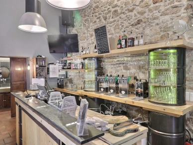 Local commercial à vendre de 300 m² à Saint-Chamas