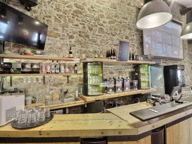 Local commercial à vendre de 300 m² à Saint-Chamas