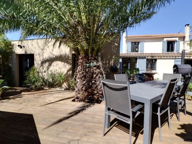 Maison à vendre 6 pièces de 167 m² à Saint-Chamas