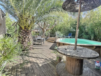 Maison à vendre 6 pièces de 167 m² à Saint-Chamas