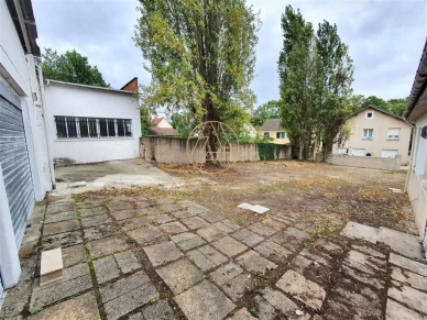 Local commercial à vendre de 213 m²