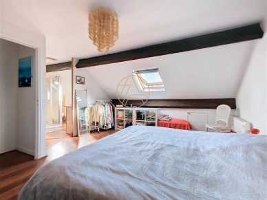 Maison à vendre 7 pièces de 136 m² à Saint-Maur-des-Fossés