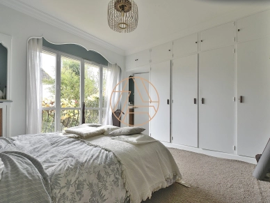 Maison à vendre 5 pièces de 136 m² à Saint-Maur-des-Fossés