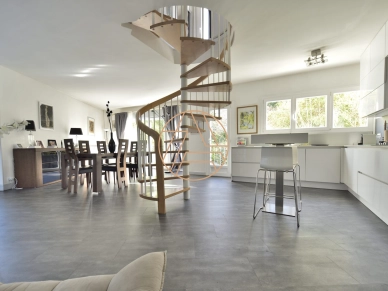 Maison à vendre 6 pièces de 156 m² à Créteil