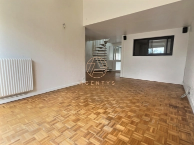 Maison à vendre 6 pièces de 86 m² à La Queue-en-Brie