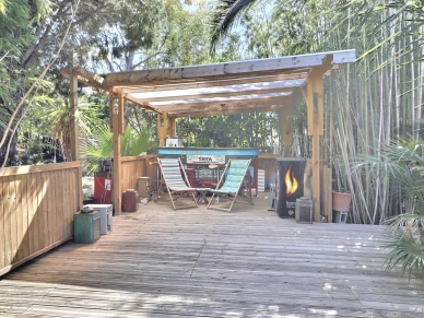 Maison à vendre 6 pièces de 167 m² à Saint-Chamas