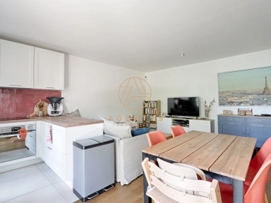 Appartement à vendre 3 pièces de 65 m² à Saint-Maur-des-Fossés