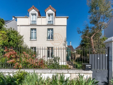 Maison à vendre 5 pièces de 145,38 m² à Le Perreux-sur-Marne