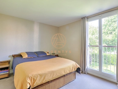 Maison à vendre 7 pièces de 144 m² à Le Plessis-Trévise