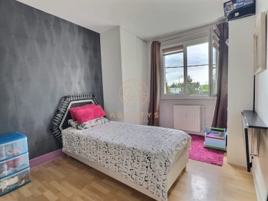 Appartement à vendre 3 pièces de 63 m² à Saint-Maur-des-Fossés