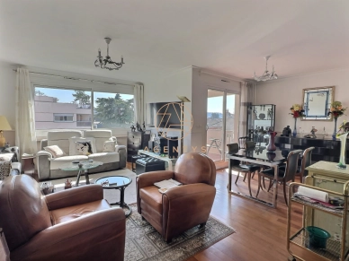 Appartement à vendre 5 pièces de 100,05 m² à Saint-Maur-des-Fossés