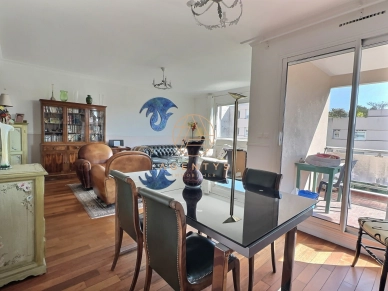 Appartement à vendre 5 pièces de 100,05 m² à Saint-Maur-des-Fossés