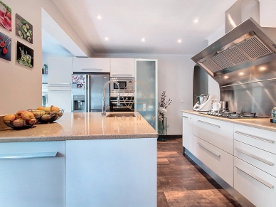 Maison à vendre 6 pièces de 87,22 m² à Saint-Maur-des-Fossés