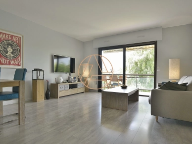 Appartement à vendre 3 pièces de 68 m² à Saint-Maur-des-Fossés