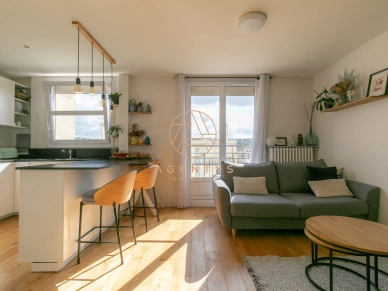 Appartement à vendre 3 pièces de 61,59 m² à Saint-Maur-des-Fossés