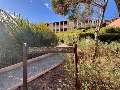 Appartement à vendre 1 pièces de 23 m² à Saint-Raphaël