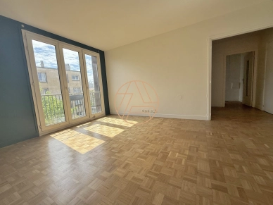 Appartement à vendre 3 pièces de 65 m² à Saint-Maur-des-Fossés