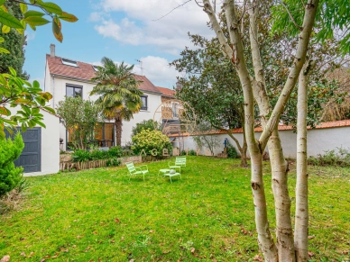 Maison à vendre 7 pièces de 160,21 m² à Saint-Maur-des-Fossés