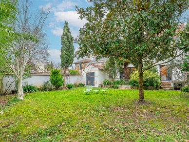 Maison à vendre 7 pièces de 160,21 m² à Saint-Maur-des-Fossés