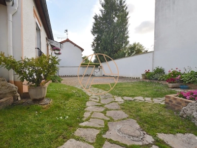 Maison à vendre 5 pièces de 99 m² à Saint-Maur-des-Fossés