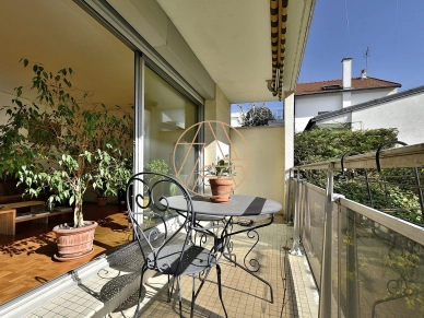 Appartement à vendre 6 pièces de 108 m² à Saint-Maur-des-Fossés