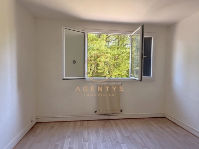 Appartement à vendre 4 pièces de 72,75 m² à Le Plessis-Trévise