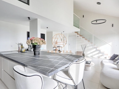 Appartement à vendre 5 pièces de 99 m² à Saint-Maur-des-Fossés