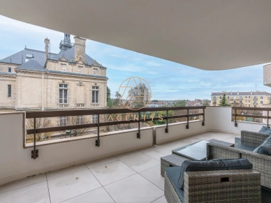 Appartement à vendre 5 pièces de 122 m² à Le Perreux-sur-Marne