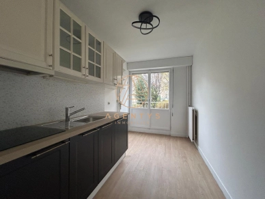Appartement à vendre 2 pièces de 53 m² à Nogent-sur-Marne